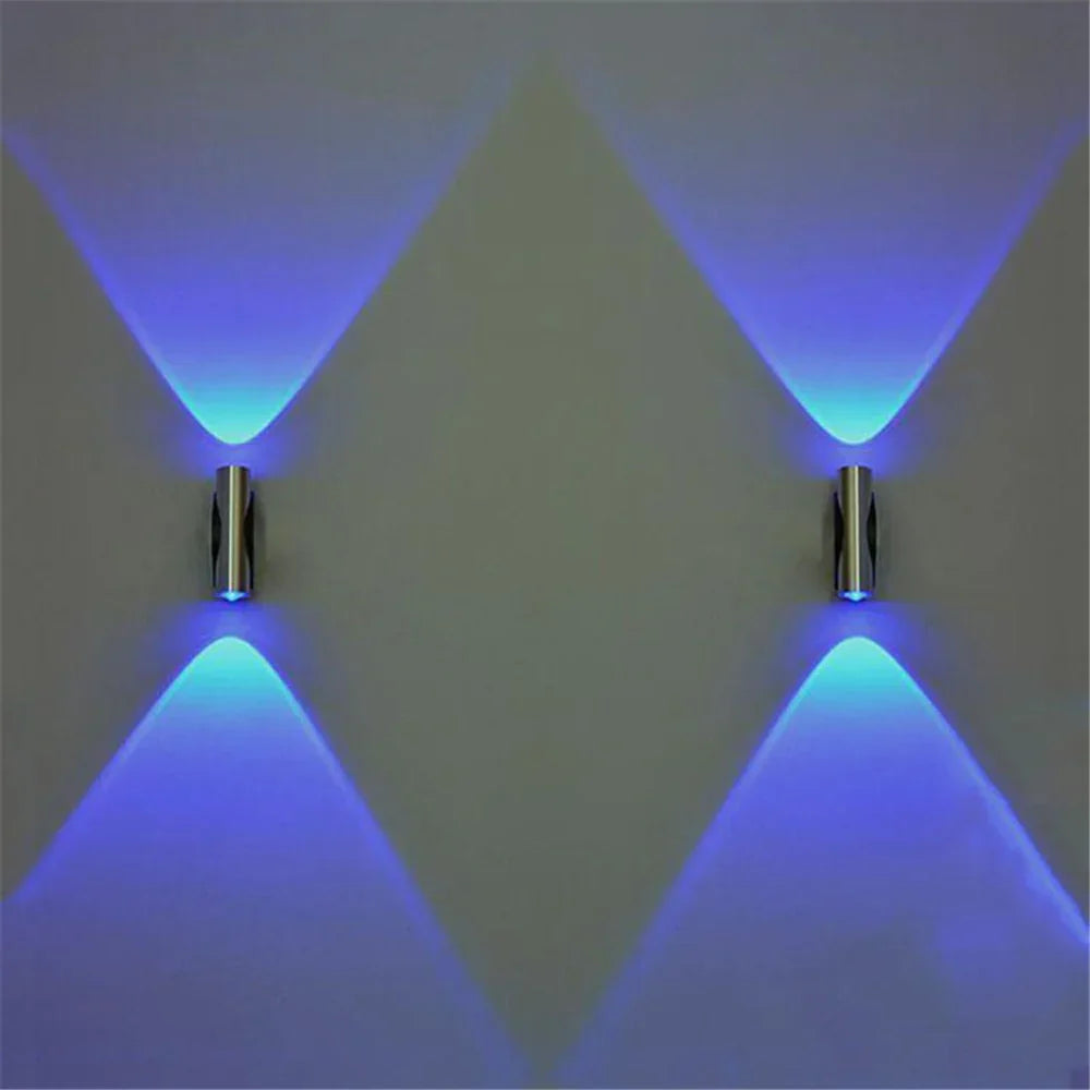 GlowBeam | Doppelt strahlende LED-Wandleuchte Decorique.de