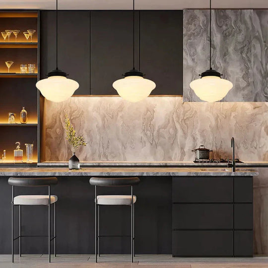 GlowCera | Vintage Weiß Milchglas Geometrische Jar Pendelleuchte Modell G Decorique.de