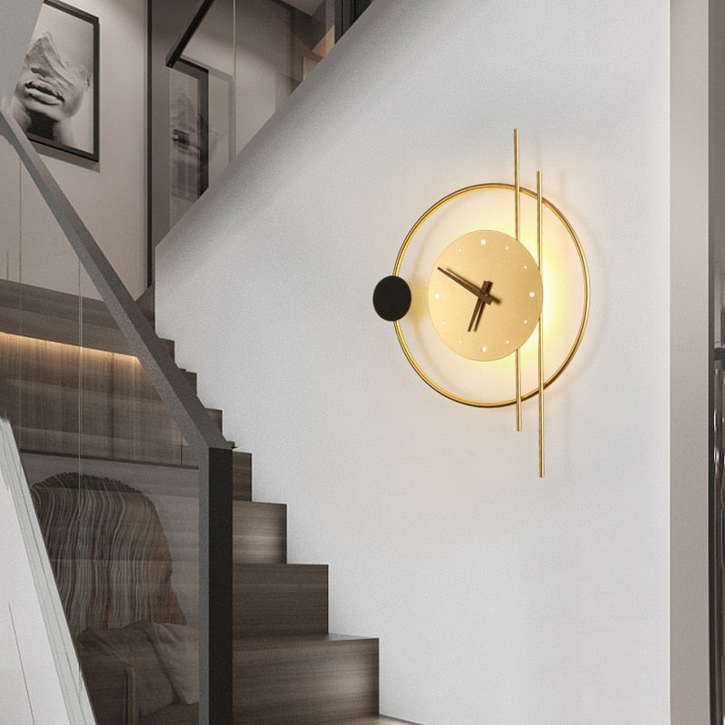 GlowClock | Moderne Wandleuchte mit Uhr Decorique.de