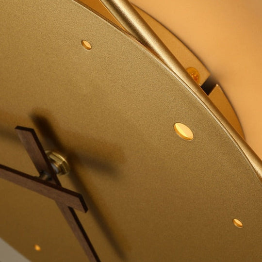 GlowClock | Moderne Wandleuchte mit Uhr Decorique.de