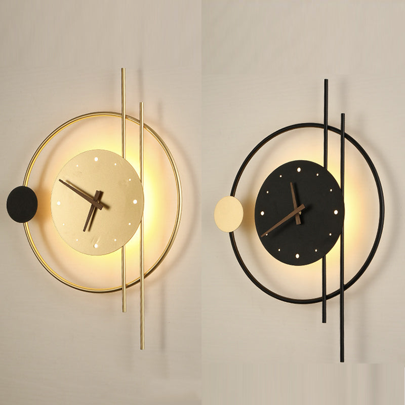 GlowClock | Moderne Wandleuchte mit Uhr Decorique.de