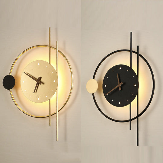 GlowClock | Moderne Wandleuchte mit Uhr Decorique.de