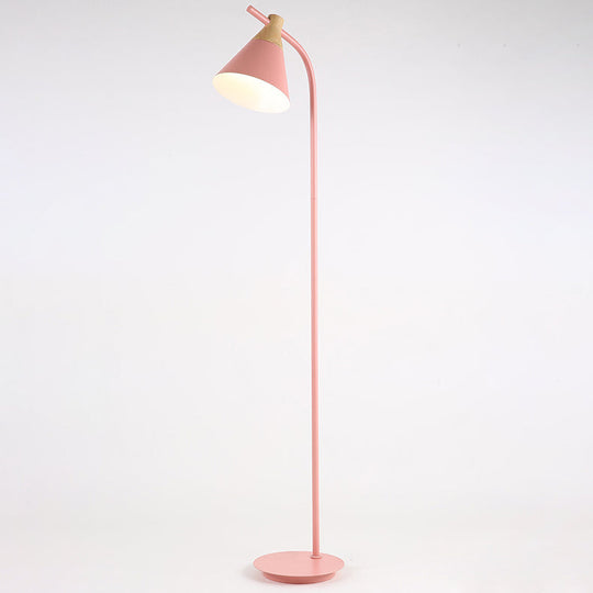 GlowPole | Nordic Creative Macaron Cone Shade 1-Licht Stehlampe Rosa 220V-240V Schwarzes Kabel Decorique.de