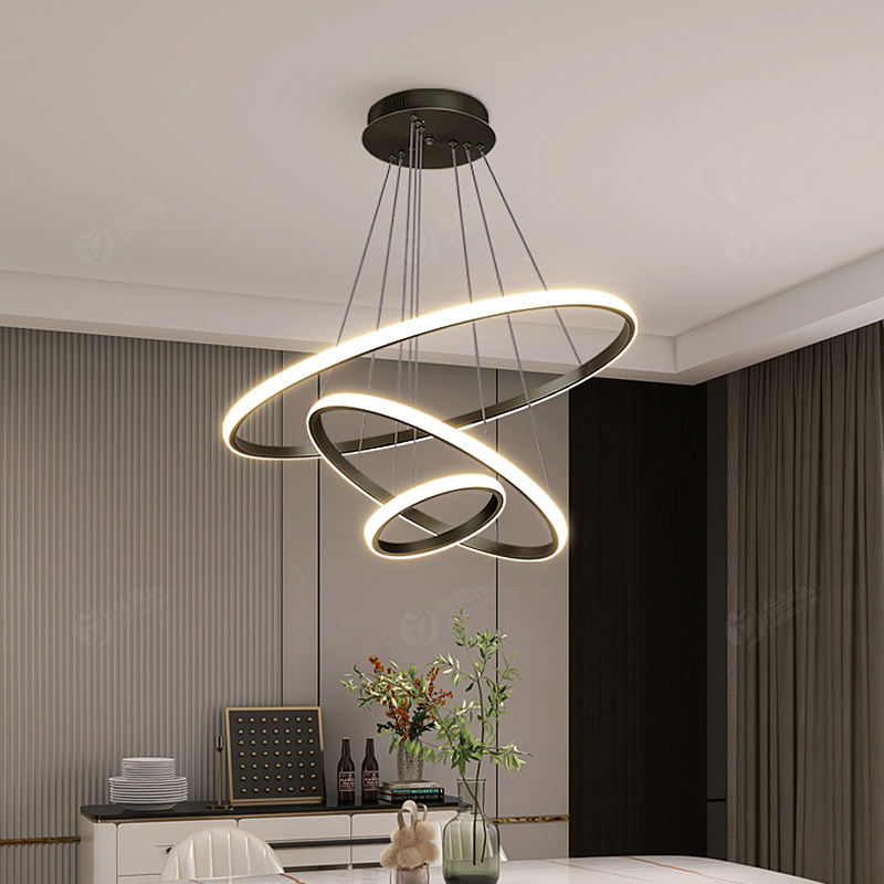 HaloForm | Elegante LED-Deckenleuchte mit 3 Ringen Schwarz 60-40-20CM Decorique.de