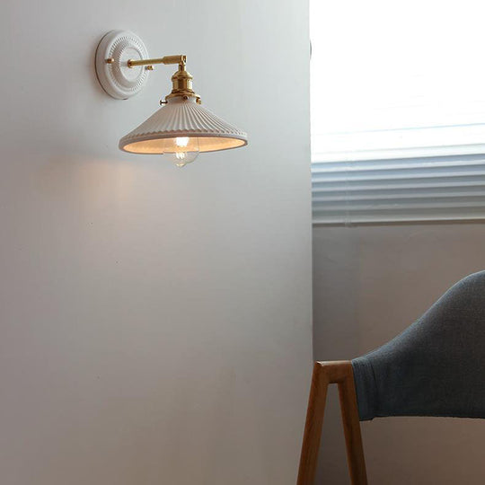 HikariBrass | Vintage Wandleuchte aus Keramik & Kupfer Decorique.de