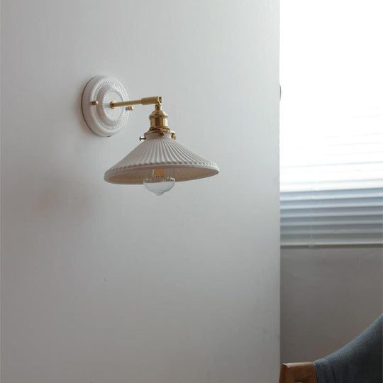 HikariBrass | Vintage Wandleuchte aus Keramik & Kupfer Decorique.de