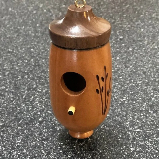 HummiHome | Niedliches Harz-Kolibrihaus für Frühling & Garten Kirsche Decorique.de