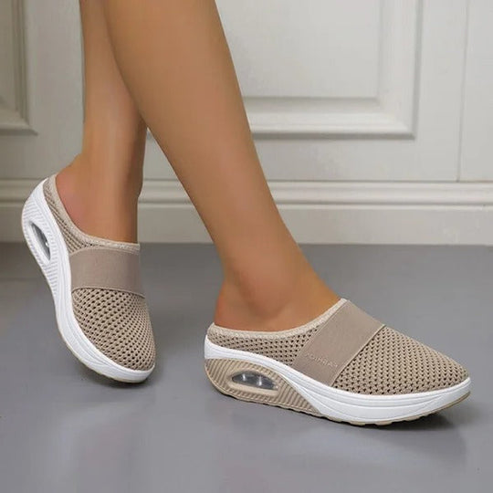 ComfyWedge | Orthopädische Keilabsatz-Hausschuhe