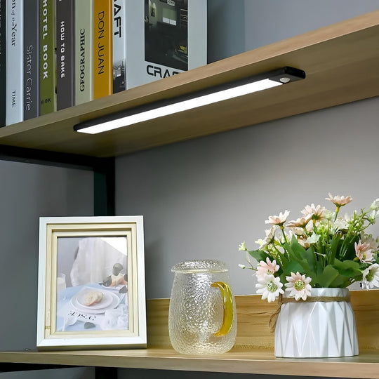 InstaBright | Wiederaufladbare LED mit Bewegungssensor Schwarz Decorique.de