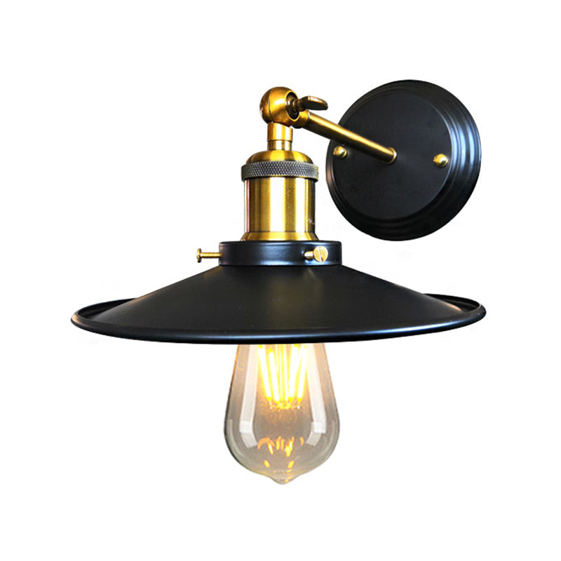 IronAura | Wandleuchte – Industrielle Lampe mit ausgestelltem Schirm Decorique.de