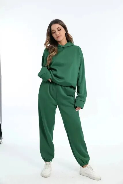 Ivy | Damen Jogginganzug Set Kuscheliger Winterkomfort Dunkelgrün Decorique.de