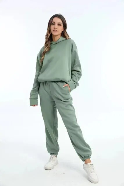 Ivy | Damen Jogginganzug Set Kuscheliger Winterkomfort Grün Decorique.de