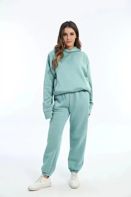 Ivy | Damen Jogginganzug Set Kuscheliger Winterkomfort Hellgrün Decorique.de