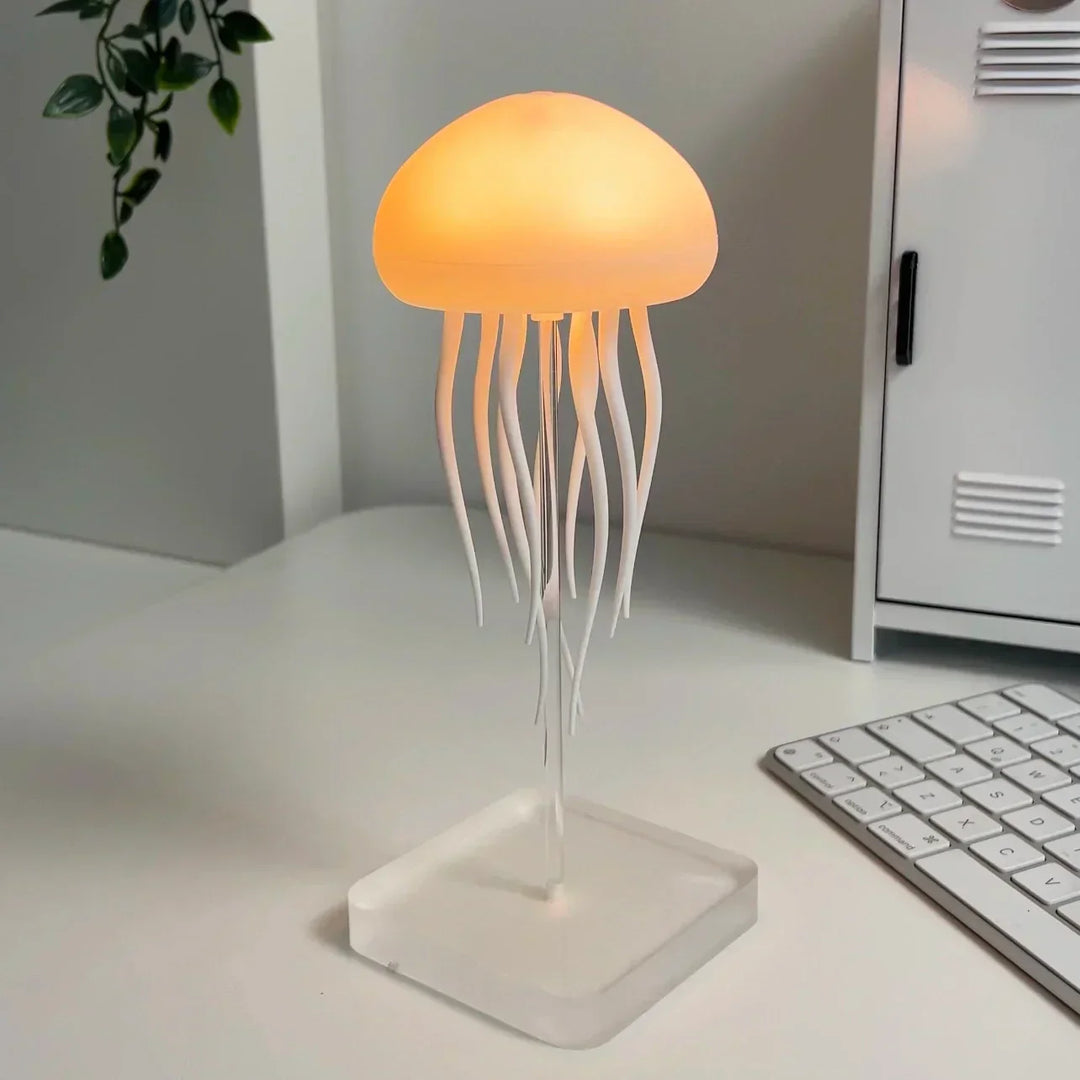 JellyJive | Qualle Lampe – Sanftes LED Licht & Beruhigende Bewegung Decorique.de