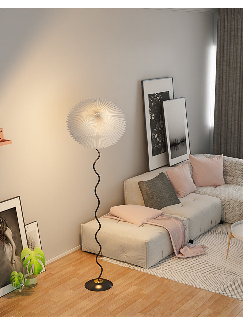 KasaGlow | Traditionelle japanische Stoff-Eisen-Regenschirm 1-Licht Stehlampe Decorique.de