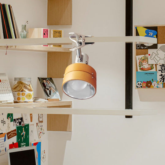 KumoLight | Runde Tischleuchte aus Holz, Eisen & Acryl 230V Holzfarbe Decorique.de