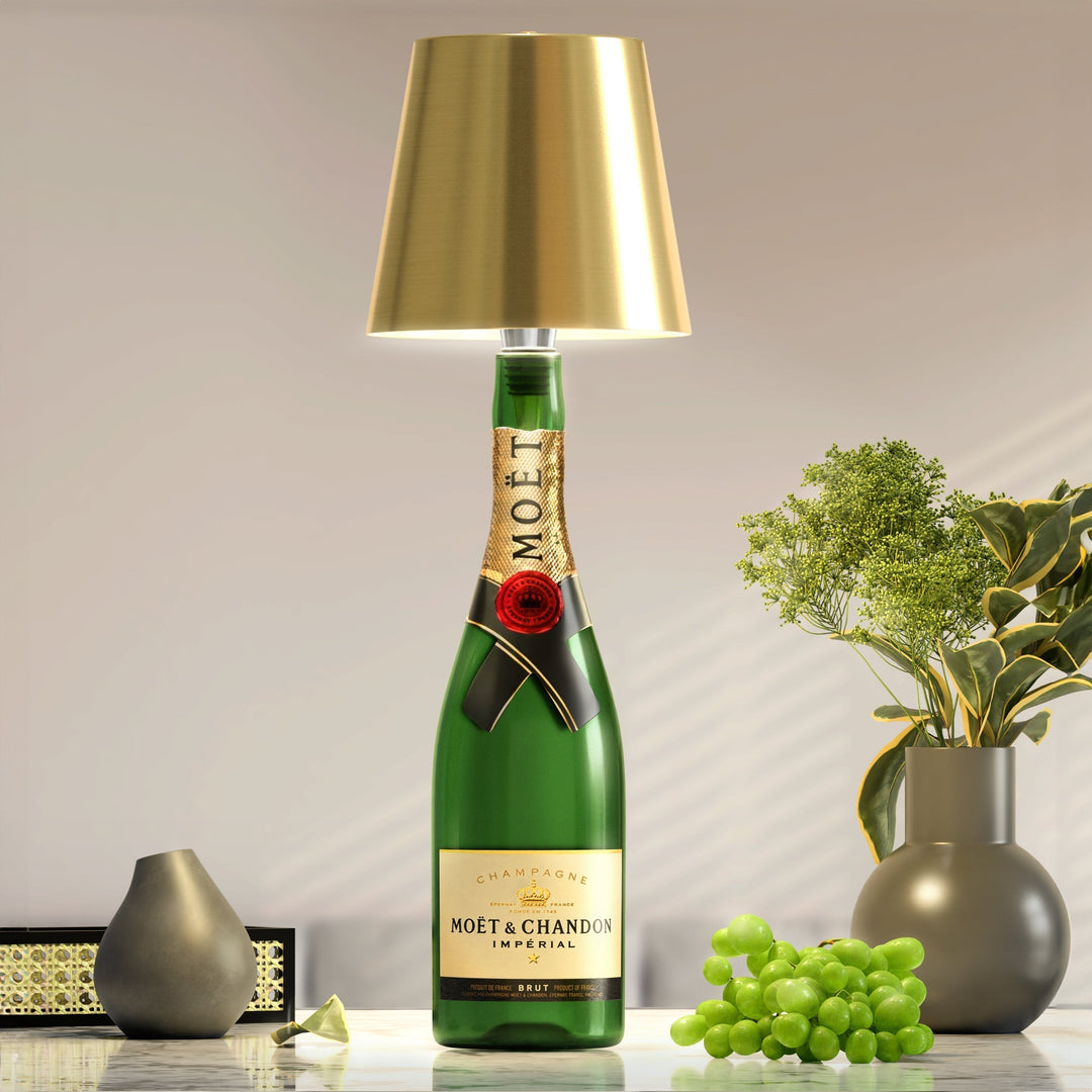 LightBottle | Nachhaltige Flaschenlampe für stilvolle Beleuchtung Gold Decorique.de