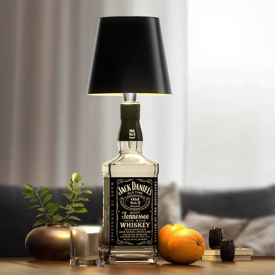 LightBottle | Nachhaltige Flaschenlampe für stilvolle Beleuchtung Schwarz Decorique.de
