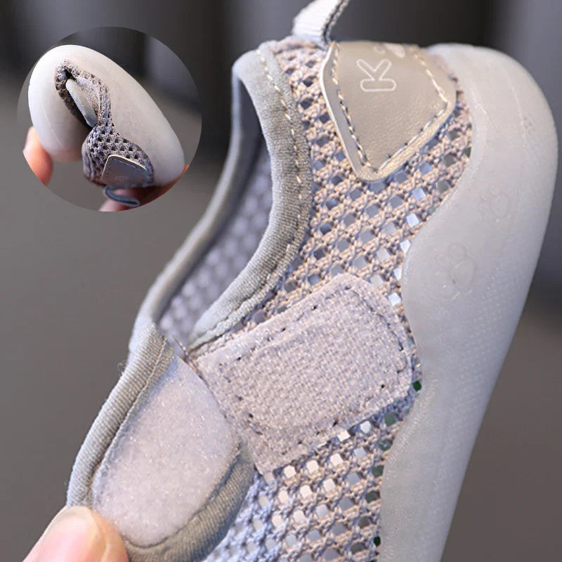 LittleSteps | Stilvolle & Elegante Anti-Rutsch-Schuhe für Kleinkinder Decorique.de