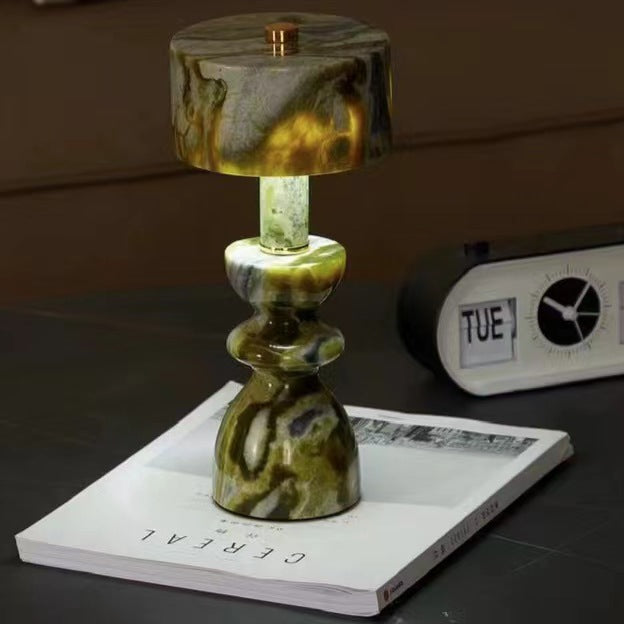 LumaMarble | Moderne Minimalistische Aluminium Marmor USB LED Tischlampe Decorique.de