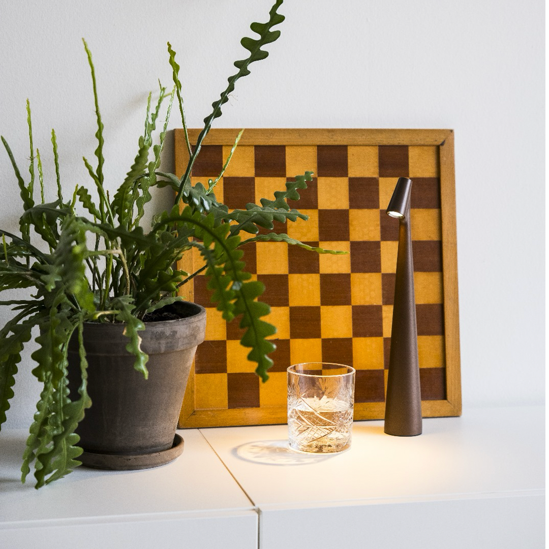 LumaOrb Elite | Umweltfreundliche Designer-Tischlampe Decorique.de