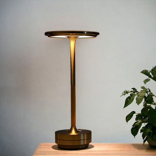 LumaRay | Kabellose LED-Tischlampe mit Touchfunktion Gold Decorique.de