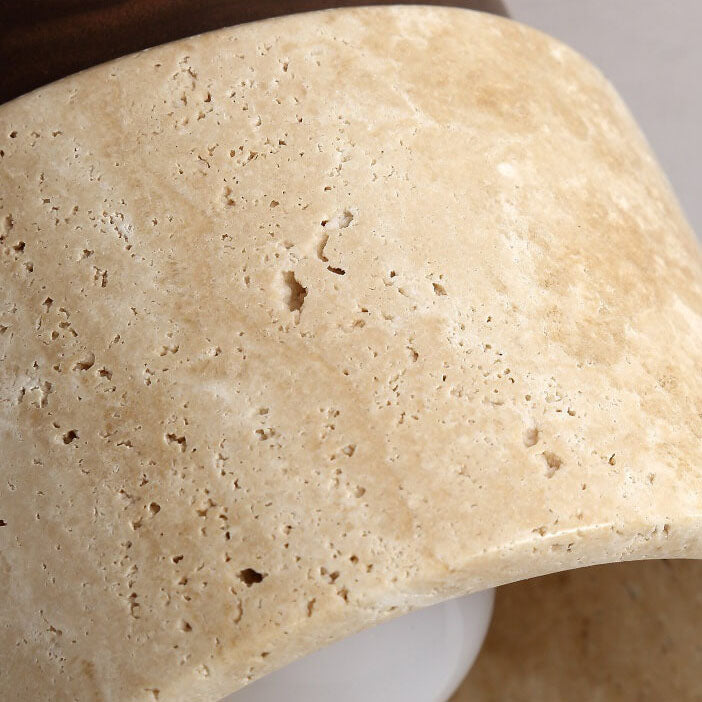 LumeTuff | Kompakte Deckenlampe mit Travertinstruktur Decorique.de