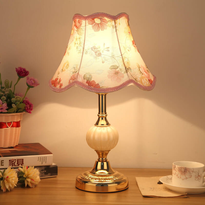 LumiFleur | Nordische Vintage Blumen Glas Stoff 1-Licht Tischlampe 230V 1 Decorique.de