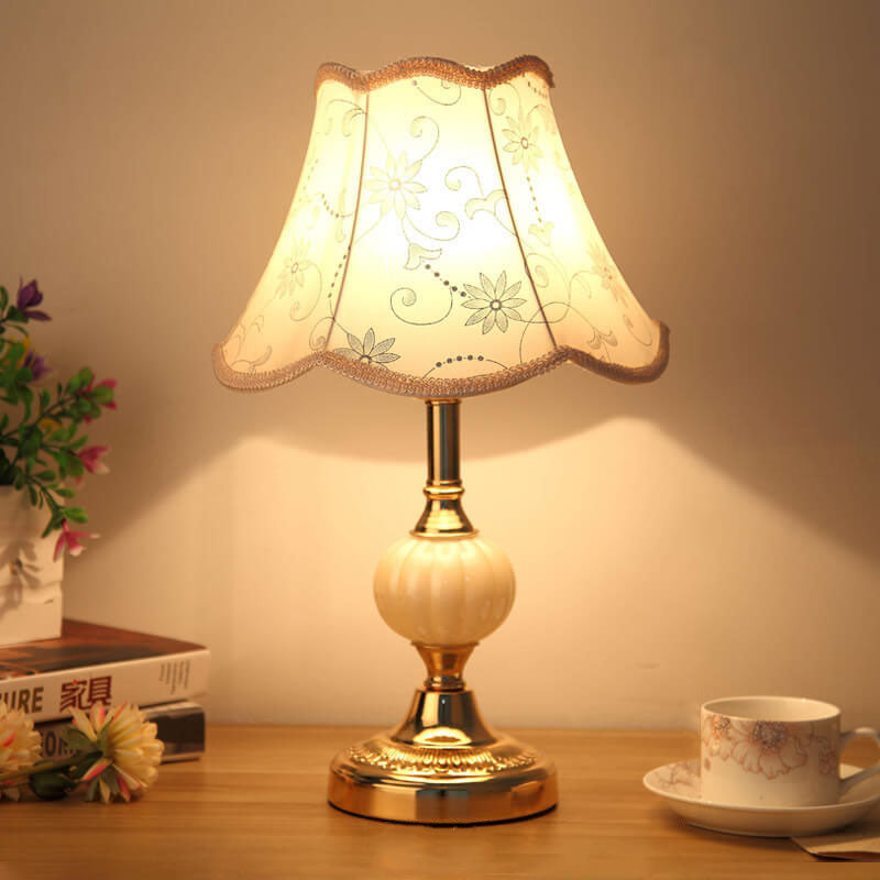 LumiFleur | Nordische Vintage Blumen Glas Stoff 1-Licht Tischlampe 230V 2 Decorique.de