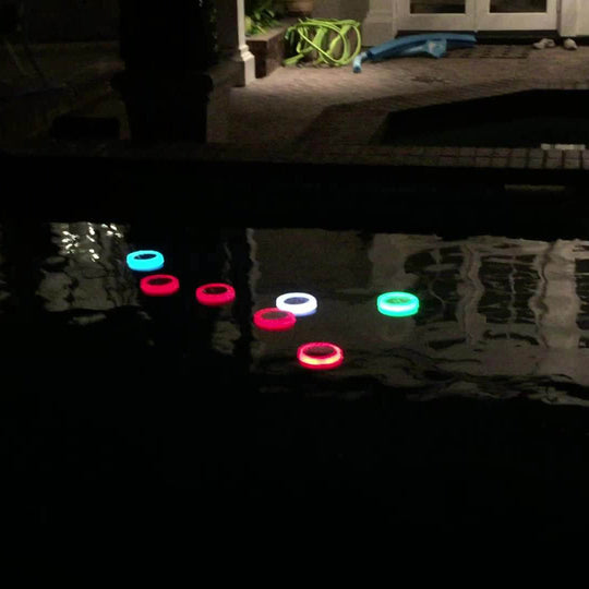 LumiFloat | Solarbetriebene wasserdichte schwimmende dekorative LED-Lampe Decorique.de