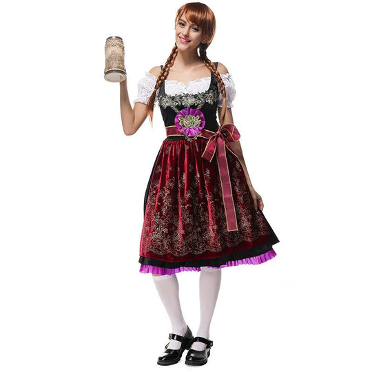 VelvetCharm | Elegantes Dirndl aus lila Samt mit feiner Stickerei