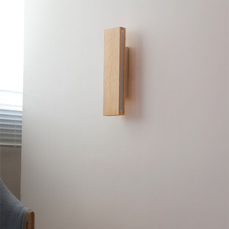 MonoBeam | Schwenkbare Minimal-Wandleuchte aus Holz Decorique.de