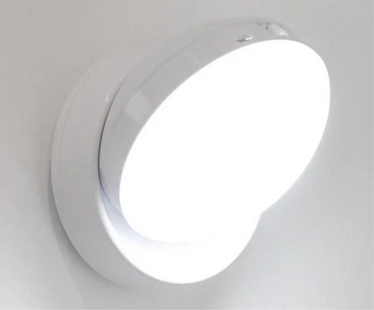 NightMate | Automatisches LED-Licht für dunkle Wege Weiß Decorique.de