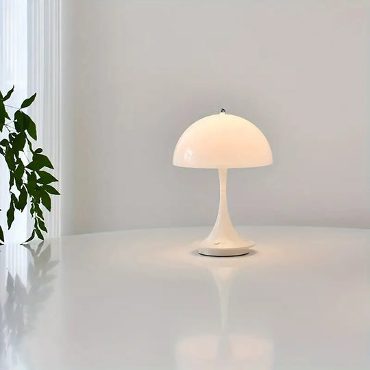 NordGlow | Luksuriöse und Moderne Tischlampe Decorique.de