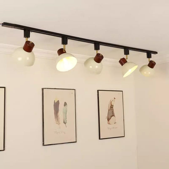 NordRail | Verstellbare Deckenleuchte aus Holz & Eisen Decorique.de