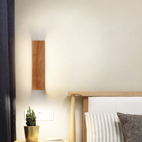 OakBeam | Einfache Wandleuchte aus massivem Holz mit LED Decorique.de