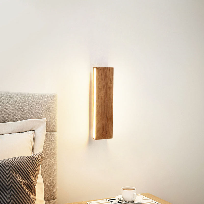 OakBeam | Einfache Wandleuchte aus massivem Holz mit LED Decorique.de