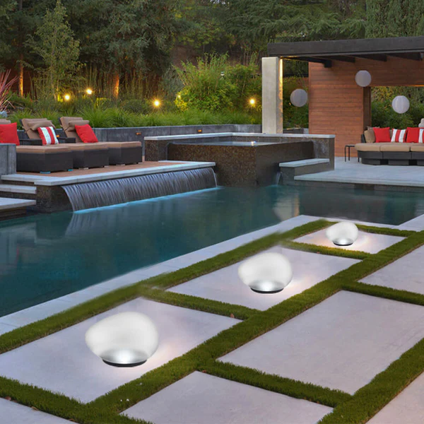GlowPebble | Solarbetriebene LED-Leuchte mit Glasdesign