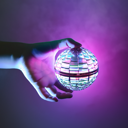 Lumière | Fliegender Ball – Interaktives Spielvergnügen für alle 3