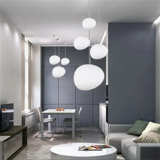 SoftSphere | Milchglas-Pendelleuchte mit sanftem Licht