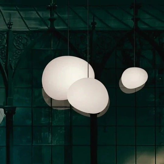 SoftSphere | Milchglas-Pendelleuchte mit sanftem Licht