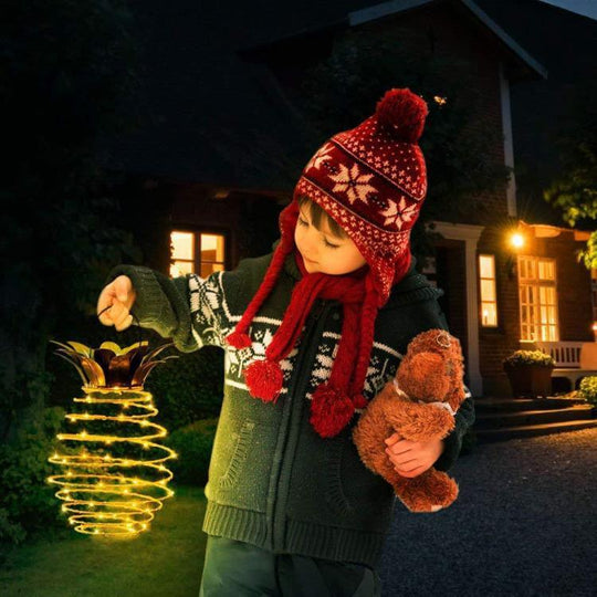 PineaGlow | Solarlaterne im tropischen Ananas-Design Decorique.de