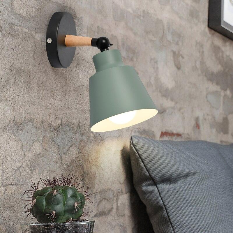 EmberWood | Wandleuchte – Modernes Design mit natürlicher Holzstruktur