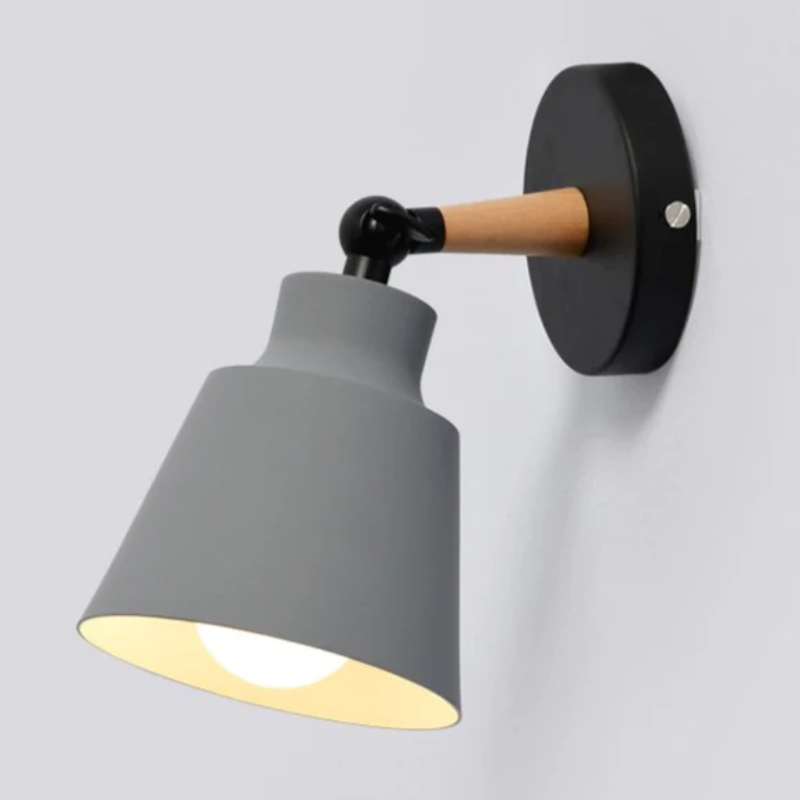 EmberWood | Wandleuchte – Modernes Design mit natürlicher Holzstruktur