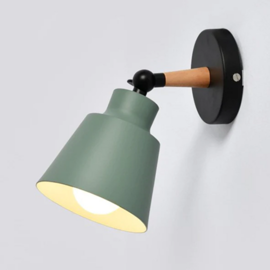 EmberWood | Wandleuchte – Modernes Design mit natürlicher Holzstruktur
