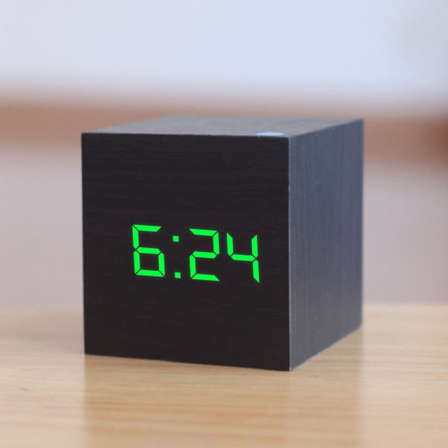 TimeCube | Digitaler quadratischer LED-Wecker