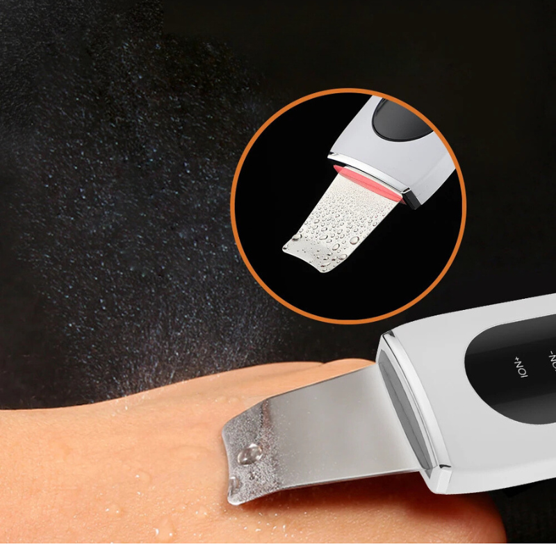 RadiantGlow | Gesichts-Porenreiniger & Mitesserentferner Decorique.de