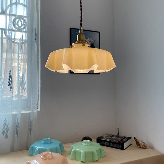 BlushBloom | Retro Glasblume Creme Hängelampe