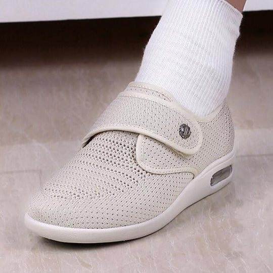 SanaStep | Diabetikerschuhe für Damen Atmungsaktive, extra breite Passform für geschwollene Füße Beige Decorique.de
