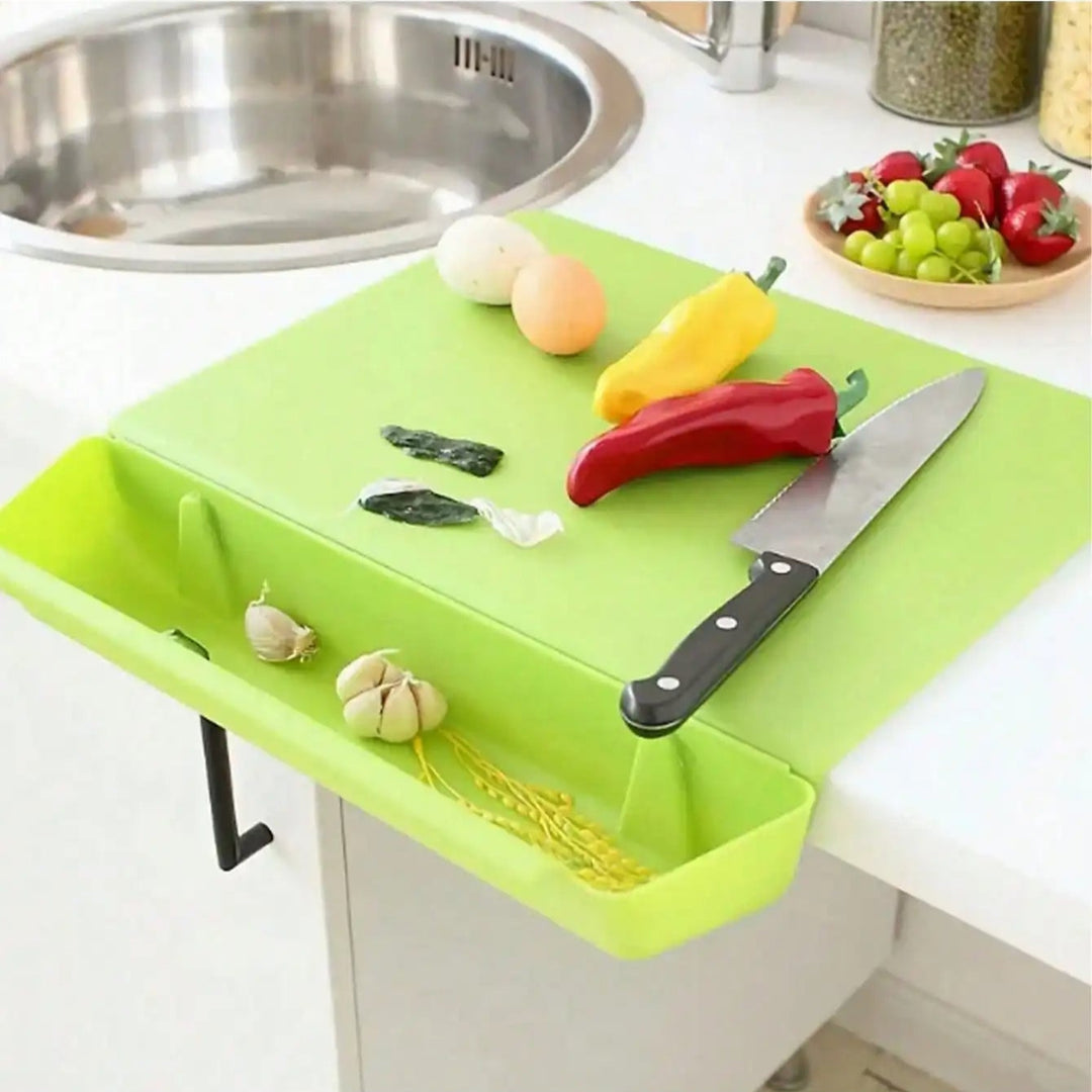 SliceBin | 2 in 1 Schneidebrett mit Behälter Grün Decorique.de